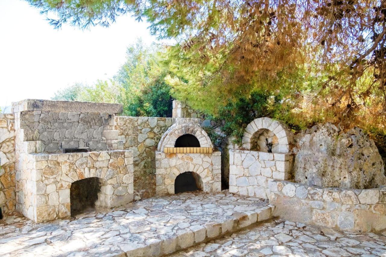 Villa Afroditi In Chania Near Airport With Private Pool, Free Wi-Fi, Souda Bay Views, Garden Oasis Κουνουπιδιανά Εξωτερικό φωτογραφία