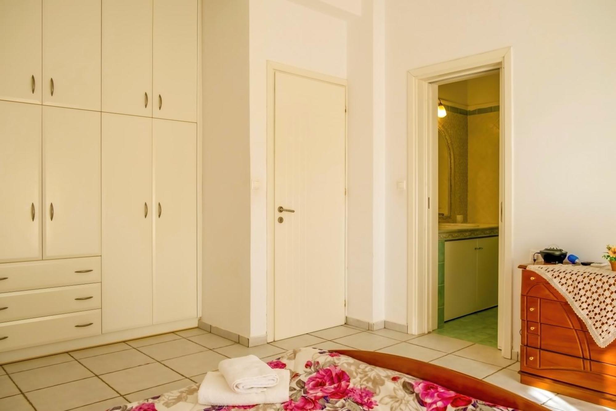 Villa Afroditi In Chania Near Airport With Private Pool, Free Wi-Fi, Souda Bay Views, Garden Oasis Κουνουπιδιανά Εξωτερικό φωτογραφία